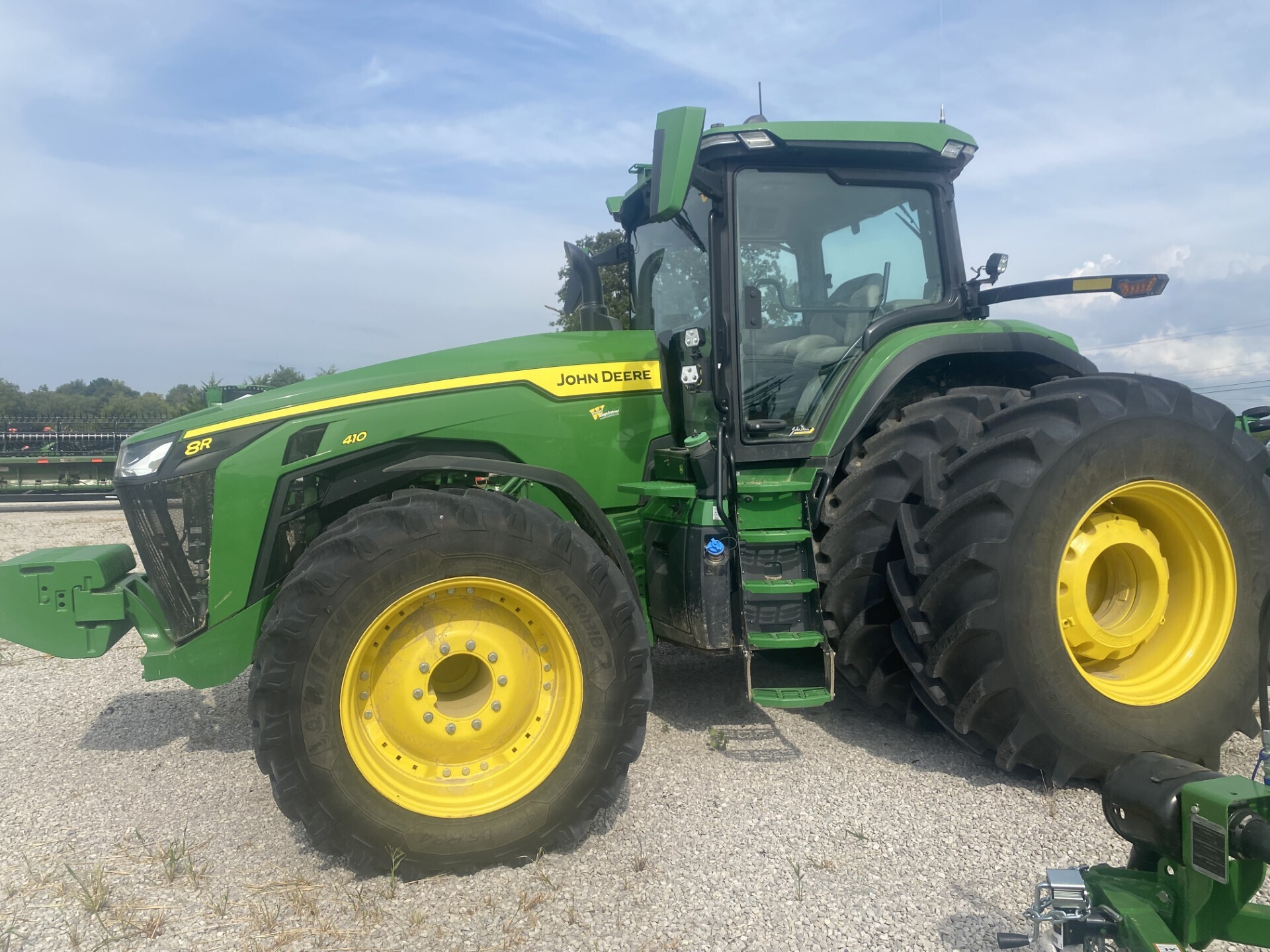 2023 John Deere 8R 410 Tractor