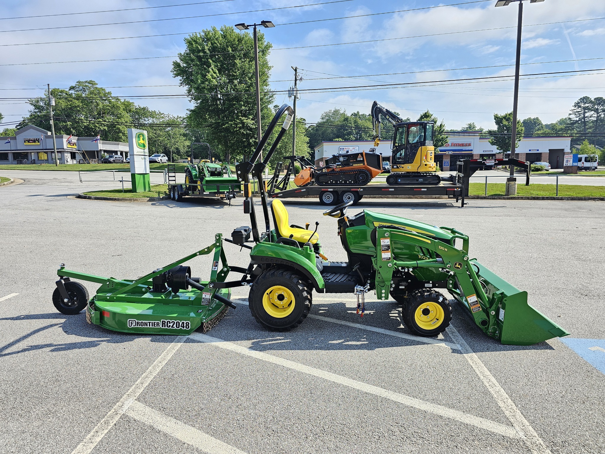 2024 John Deere 1023E Tractor