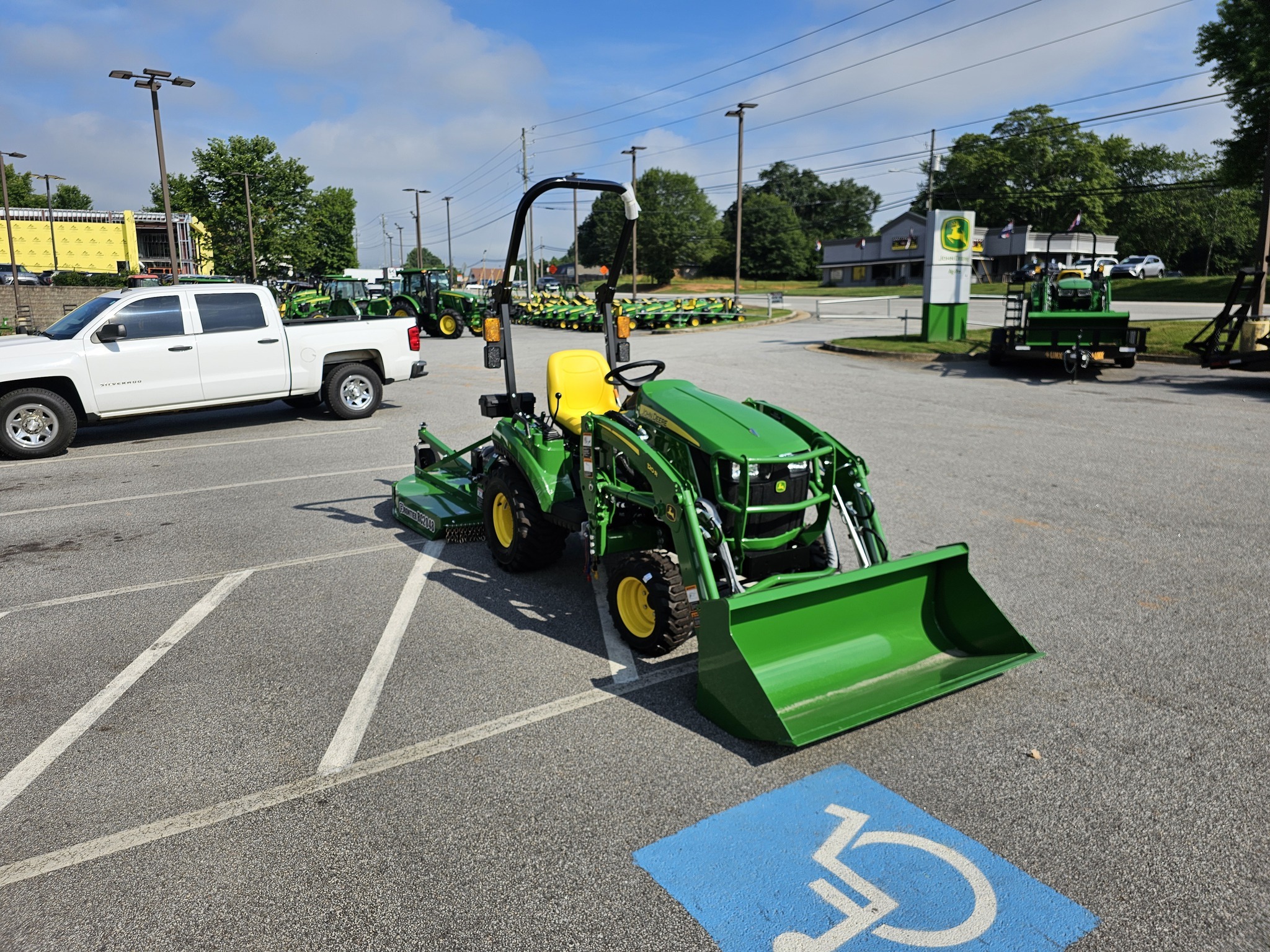 2024 John Deere 1023E Tractor