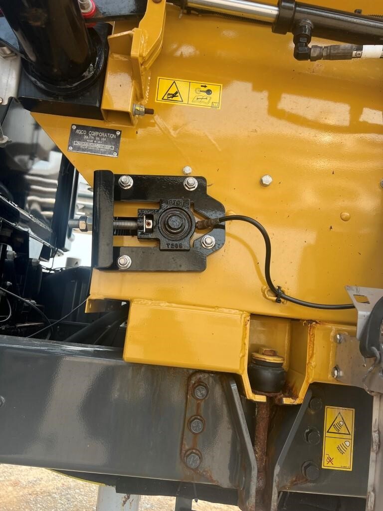 2021 ROGATOR RG1300C Self-Propelled Sprayer