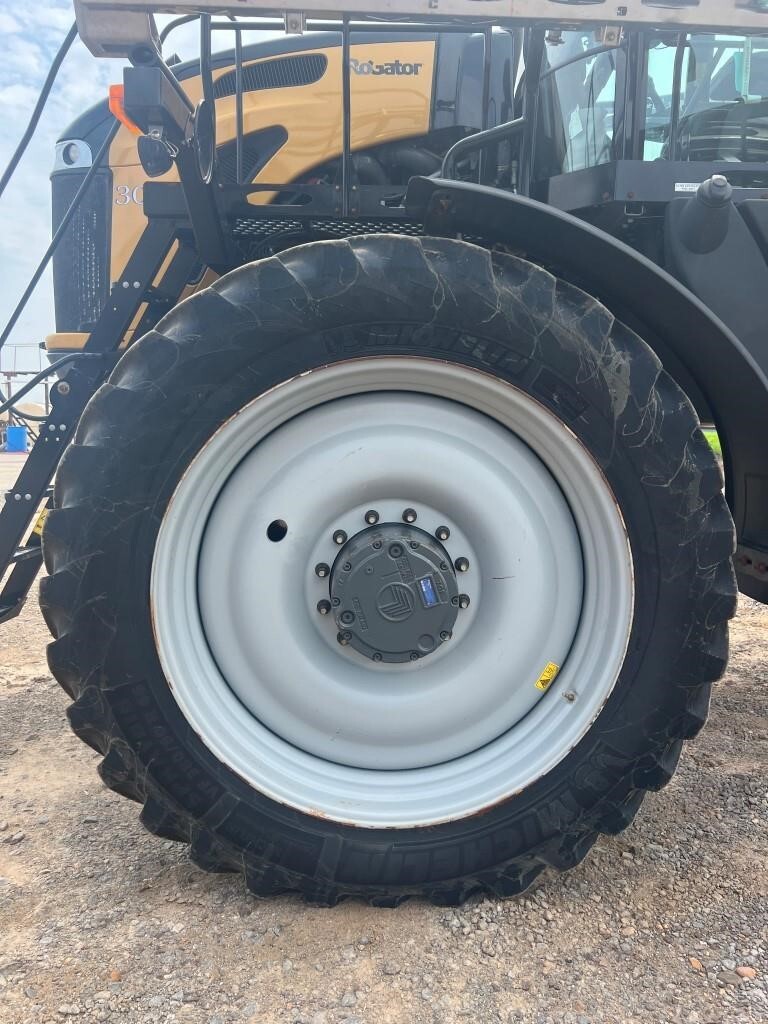 2021 ROGATOR RG1300C Self-Propelled Sprayer