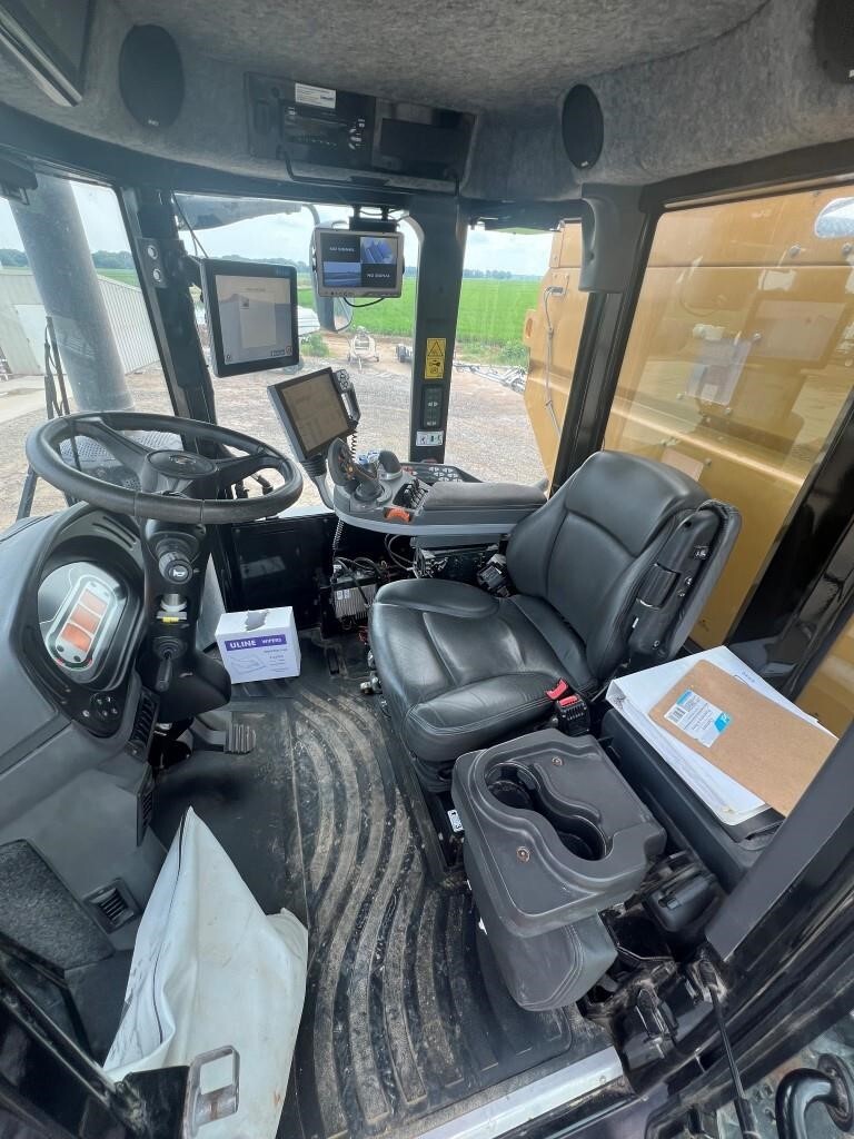 2021 ROGATOR RG1300C Self-Propelled Sprayer