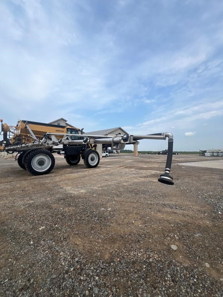 2021 ROGATOR RG1300C Self-Propelled Sprayer