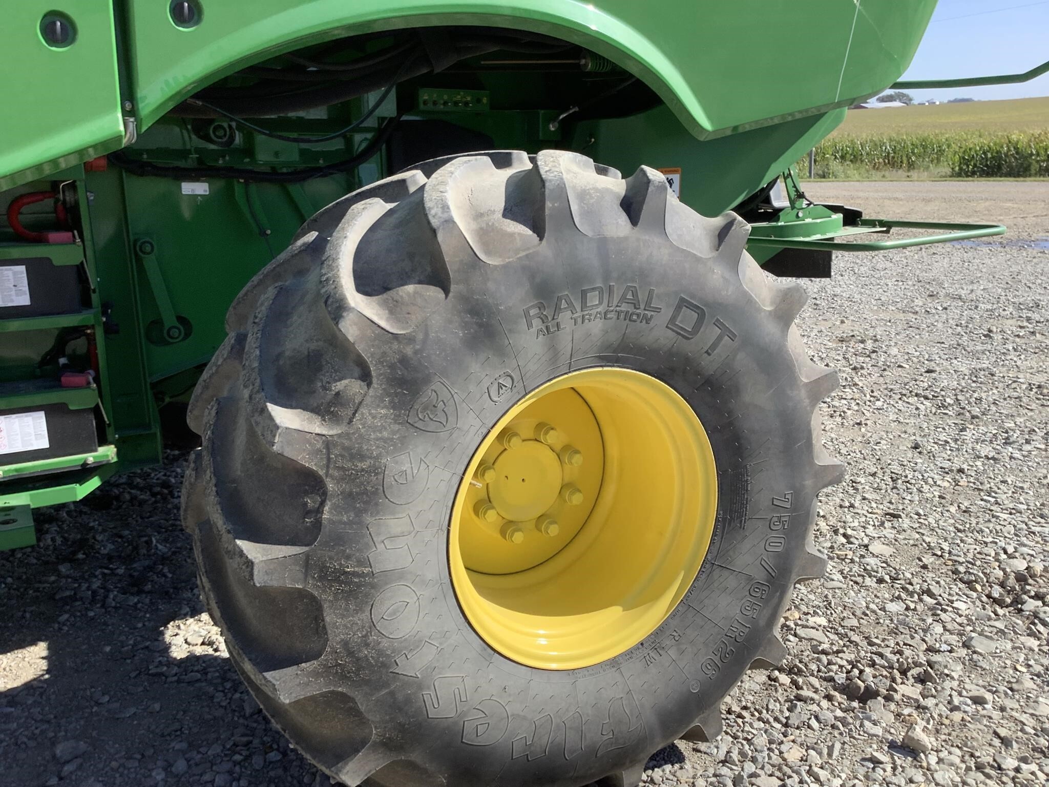 2012 John Deere S680 Combine