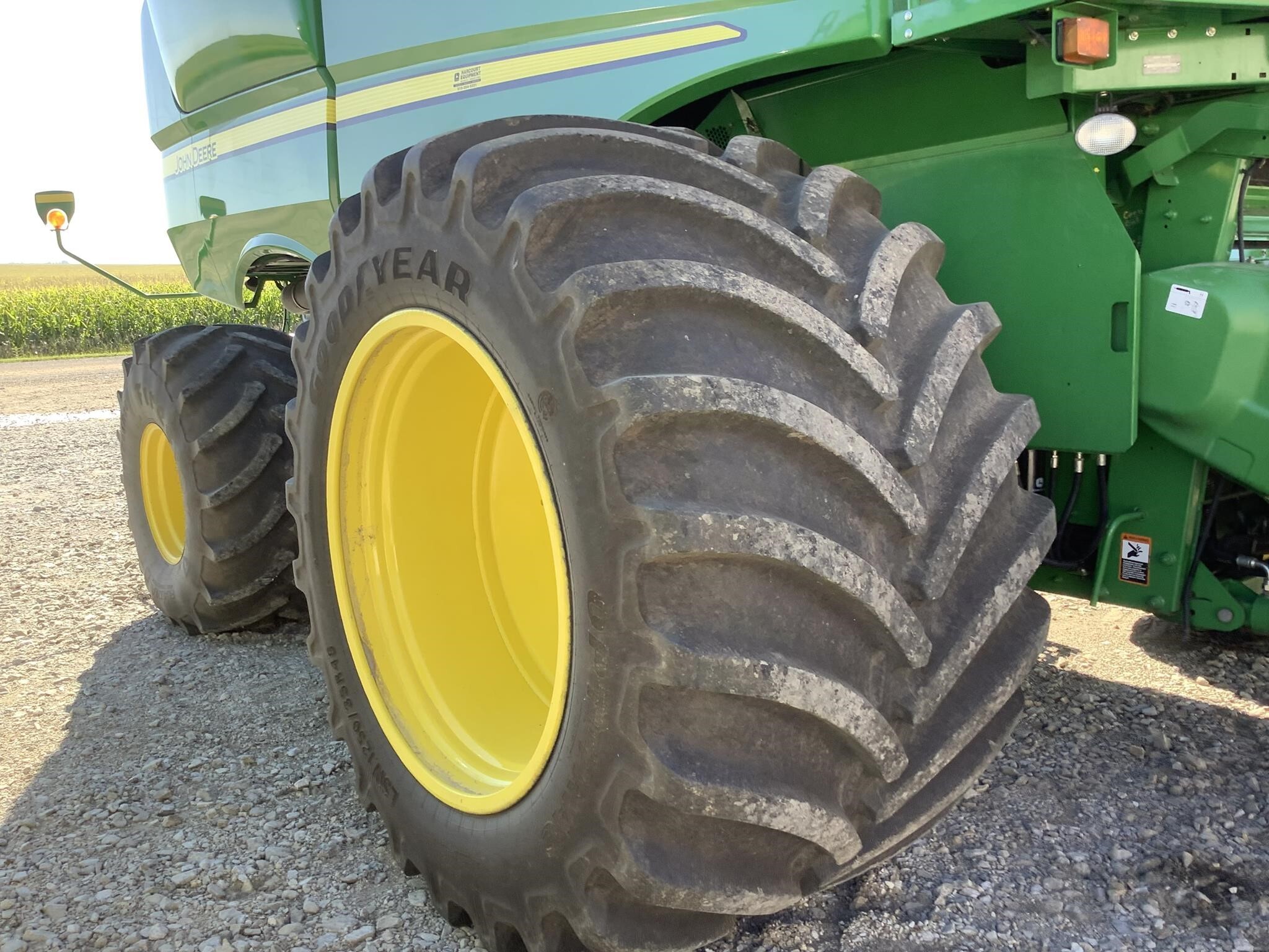 2012 John Deere S680 Combine