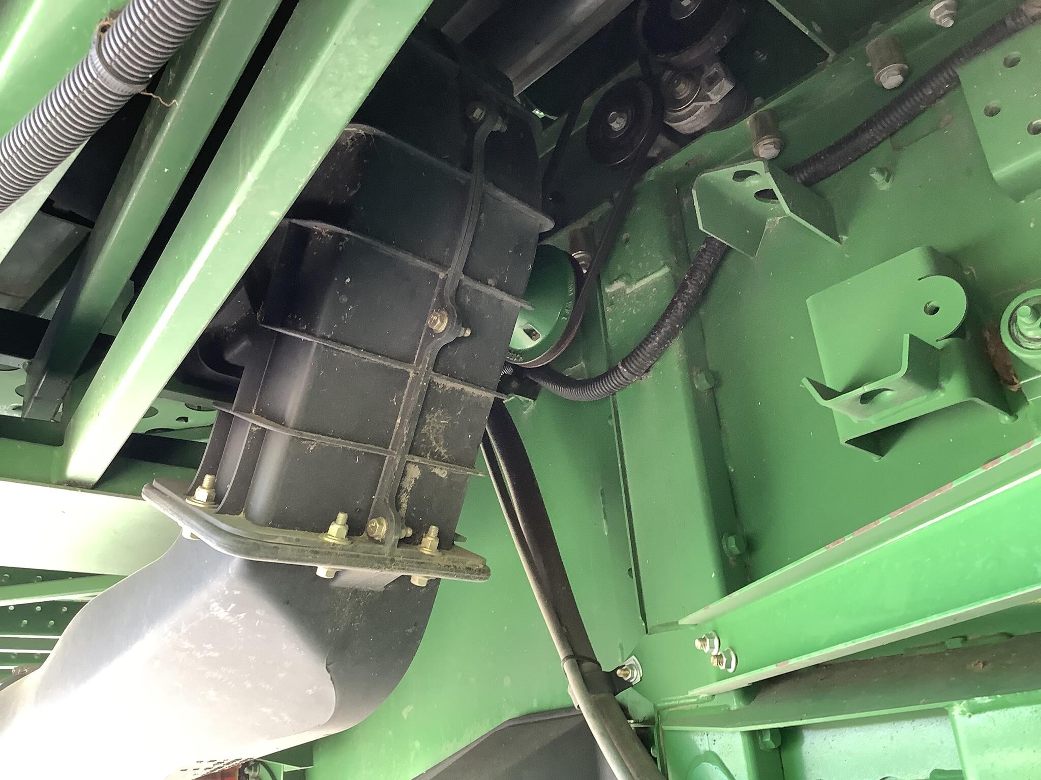 2012 John Deere S680 Combine