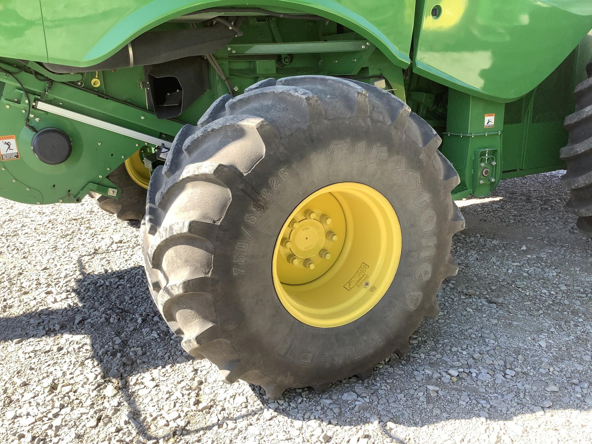 2012 John Deere S680 Combine