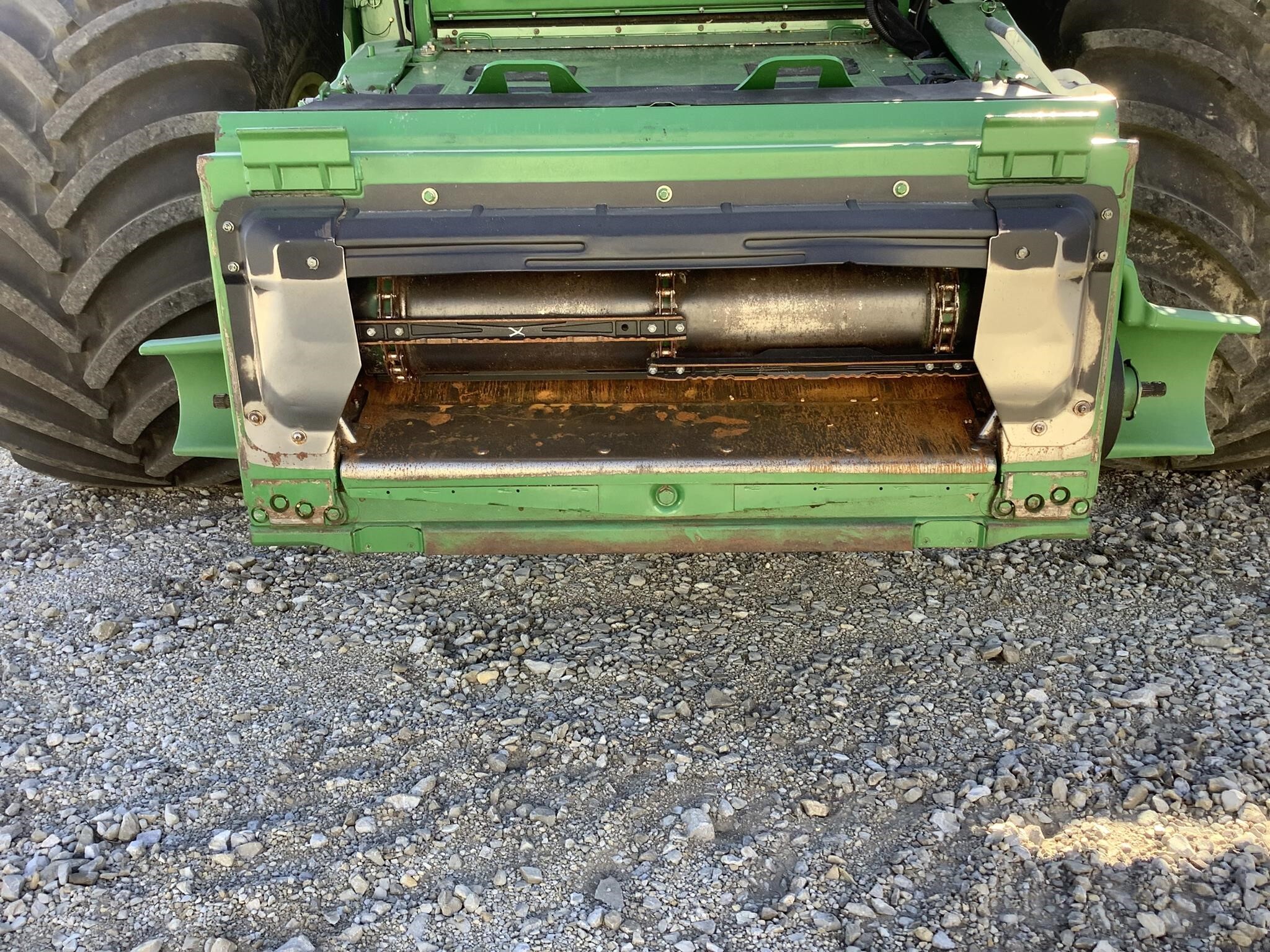 2012 John Deere S680 Combine