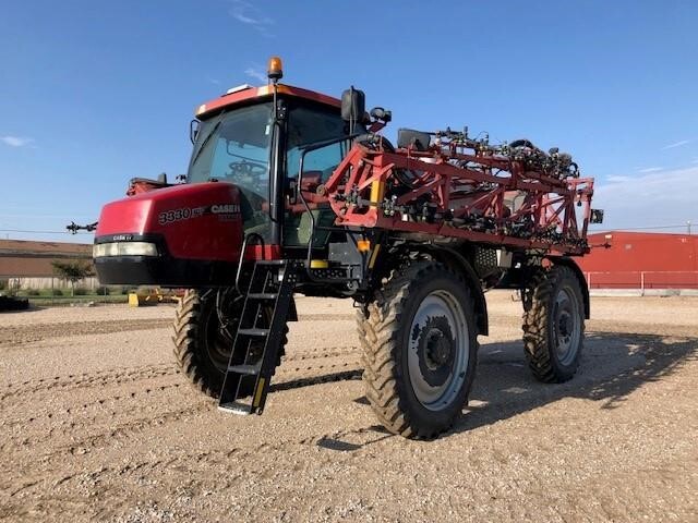 2013 Case IH Patriot 3330 Self-Propelled Sprayer