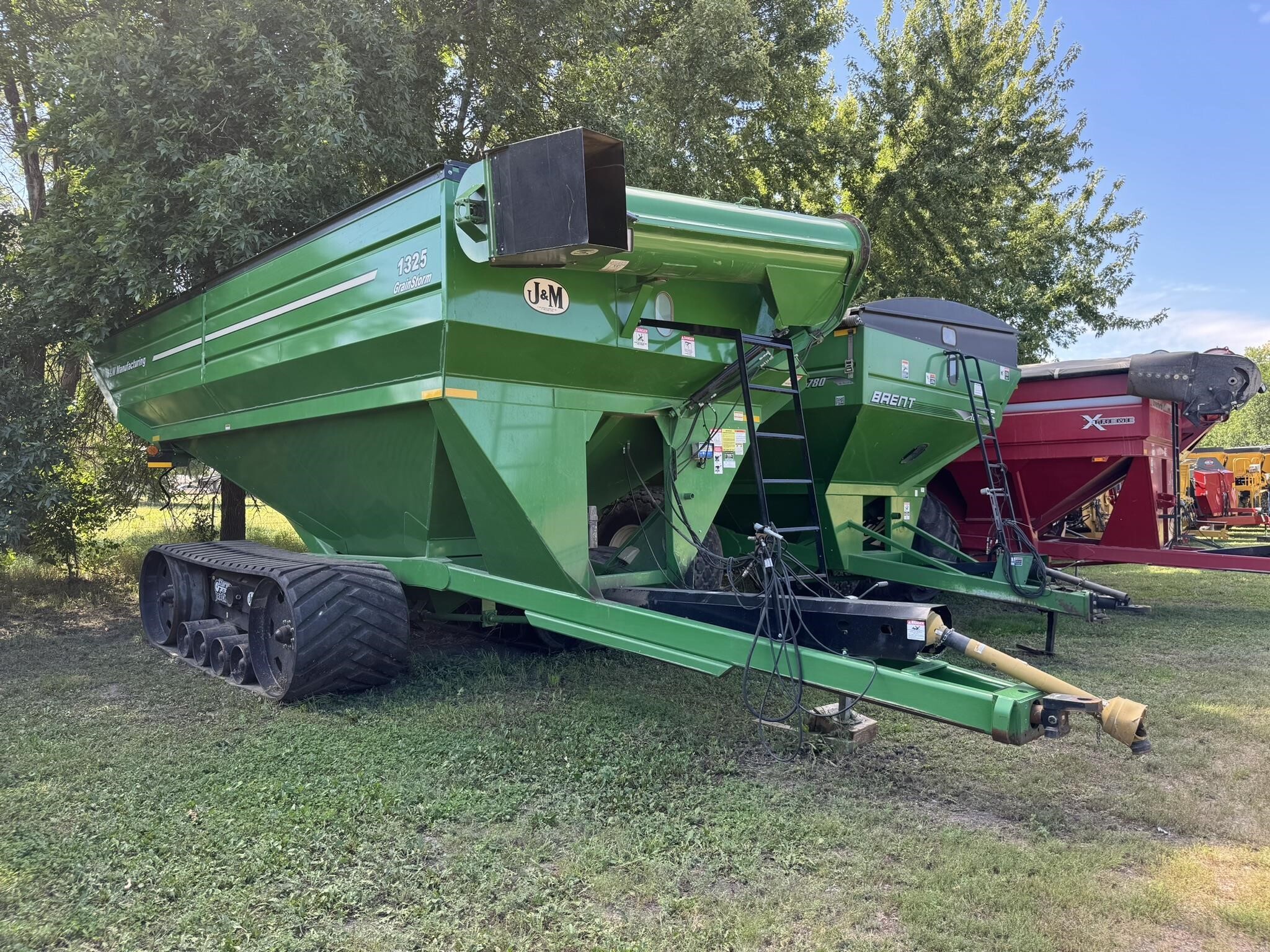 2011 J&M 1325-20S Grain Cart