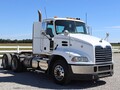 2012 Mack PINNACLE CXU613 Semi Trucks/Trailer
