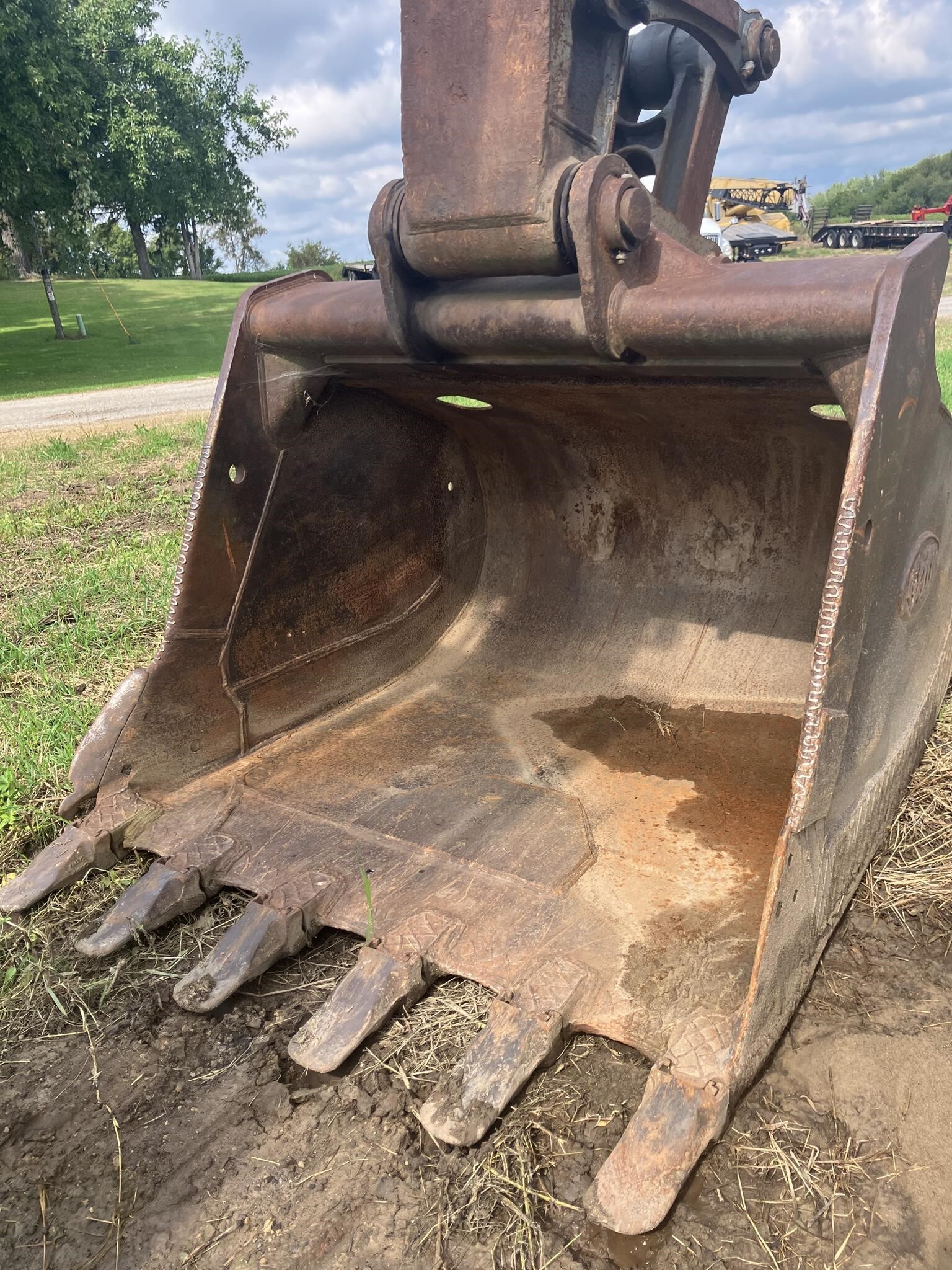2006 Volvo EC460B LC Excavator