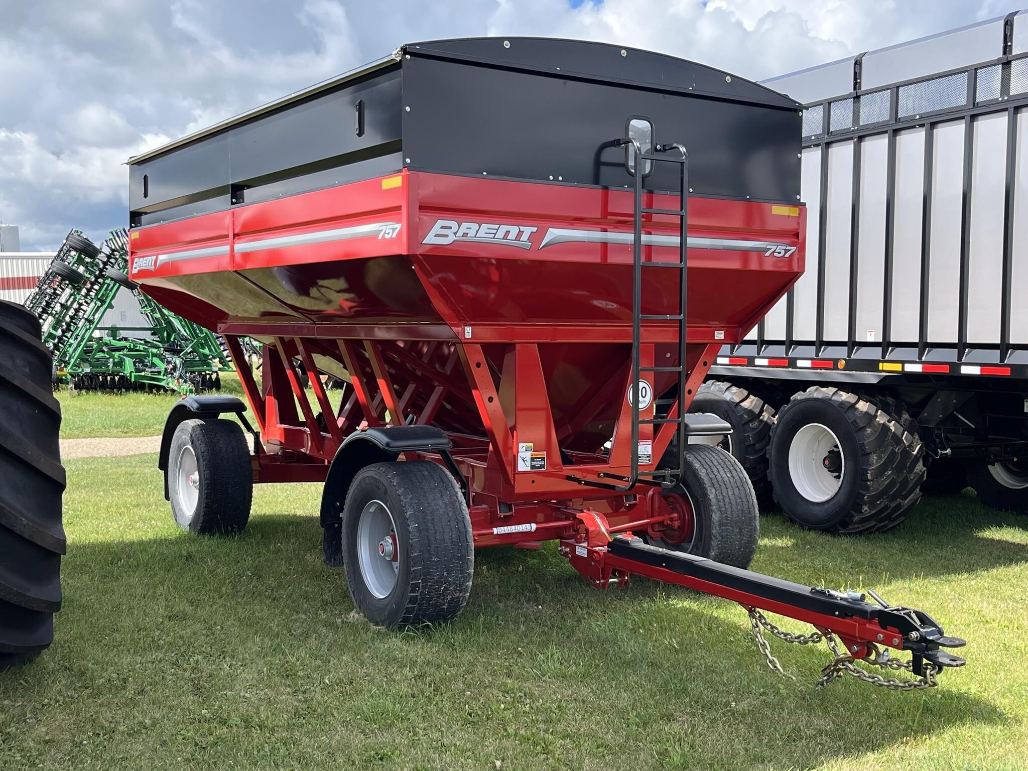2024 Brent 757 Gravity Wagon