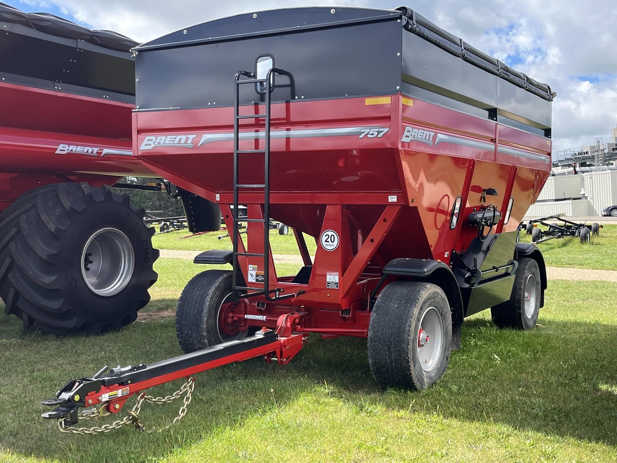2024 Brent 757 Gravity Wagon