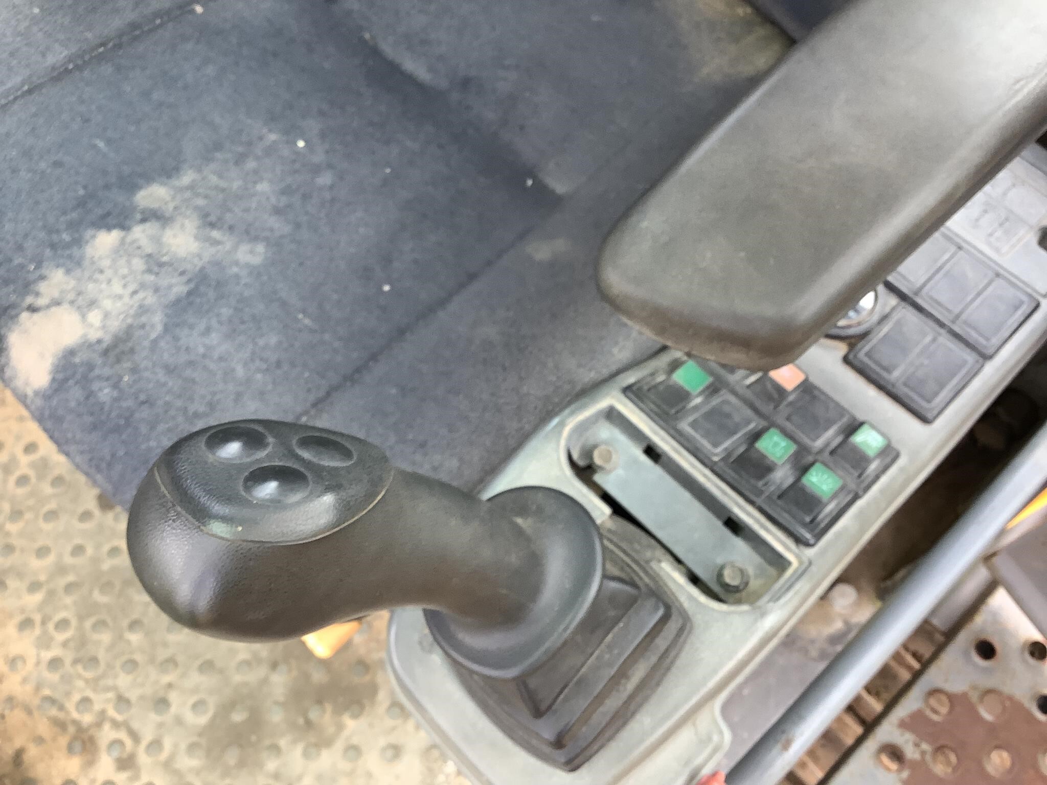 2006 Volvo EC460B LC Excavator