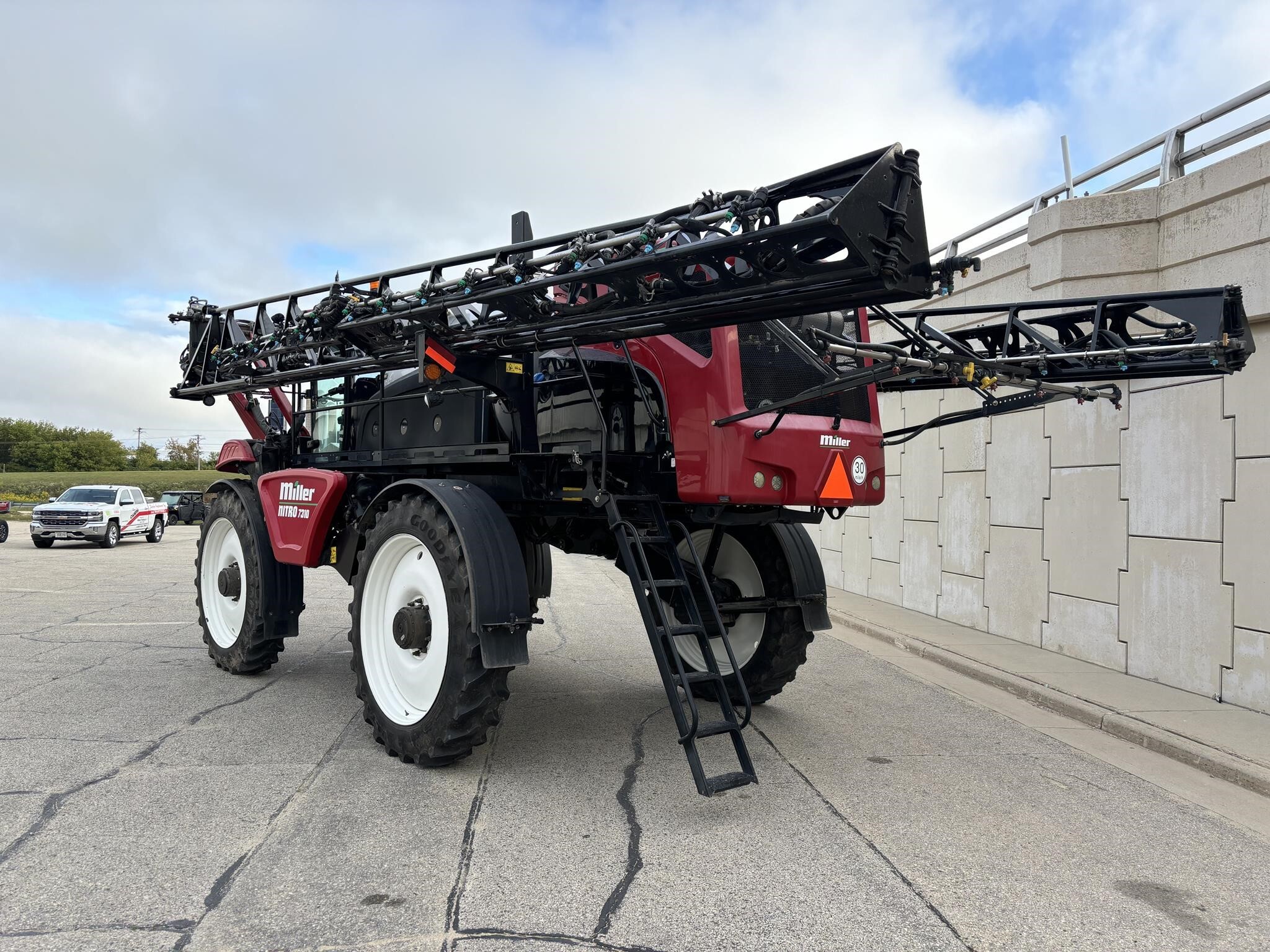 2019 Miller NITRO 7310 Self-Propelled Sprayer - $259,900 | Machinery Pete