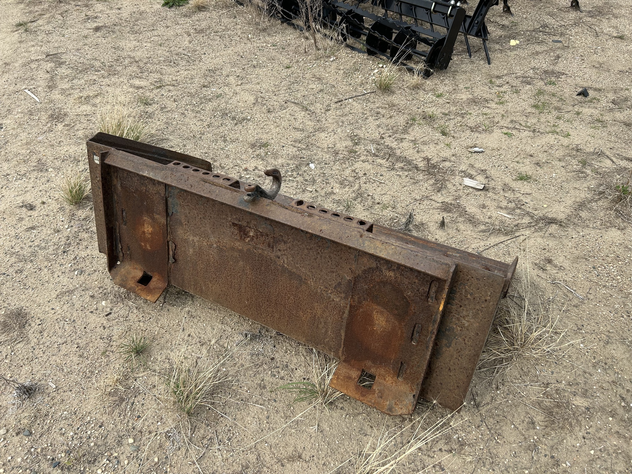 2000 Bobcat 60" Bucket Miscellaneous