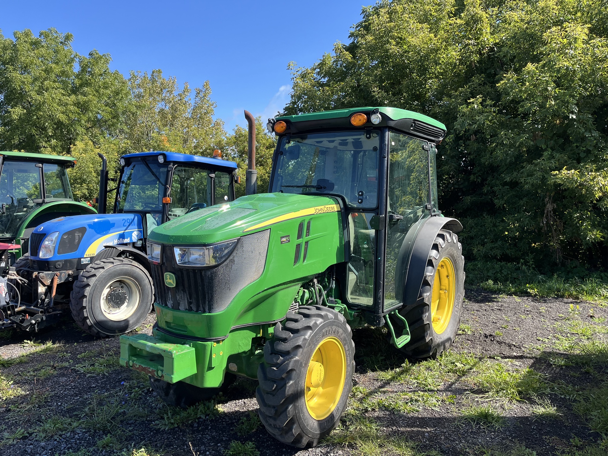 2021 John Deere 5100GN Tractor