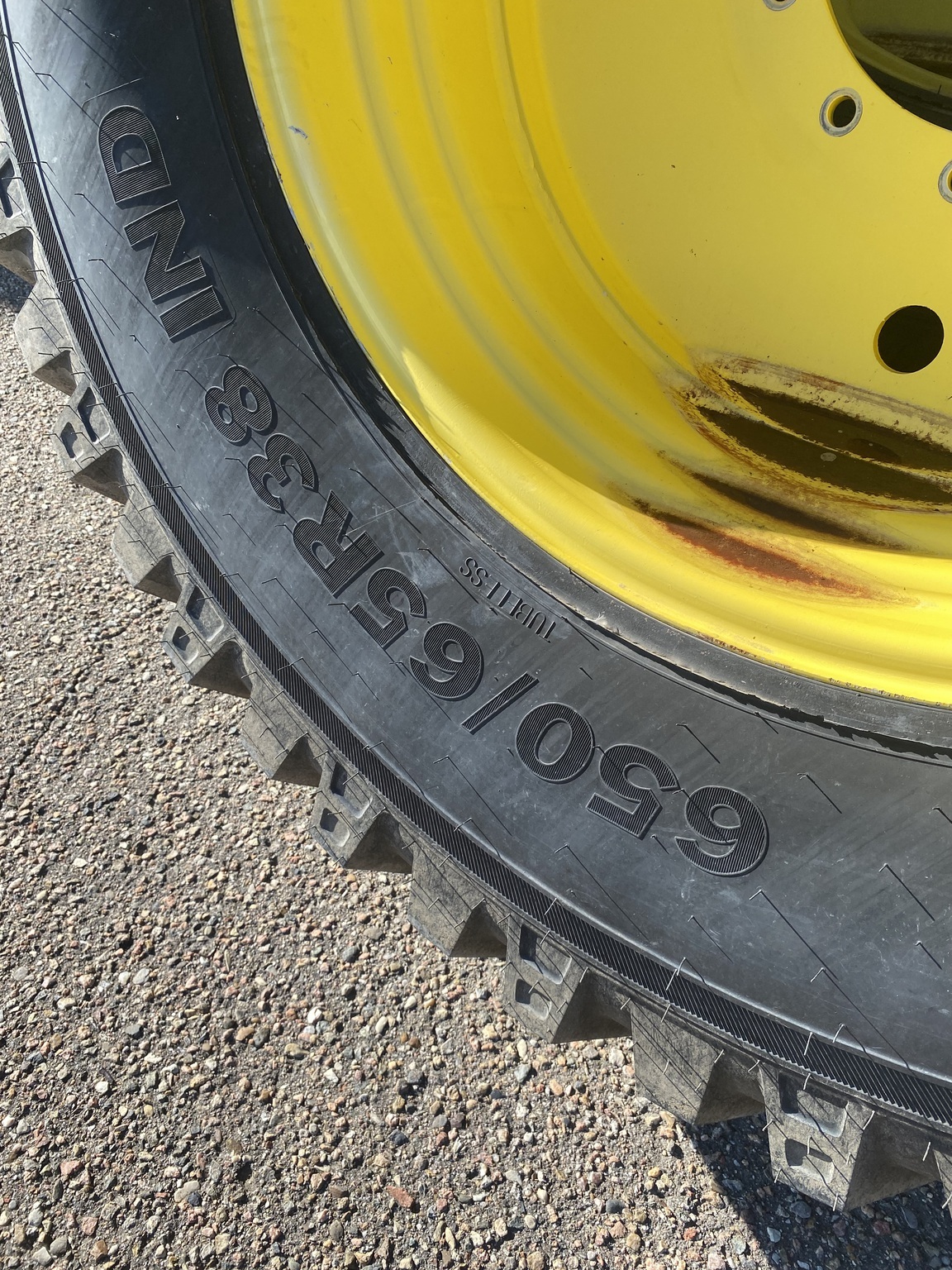 2022 Alliance 650/65R38 Wheels / Tires / Track