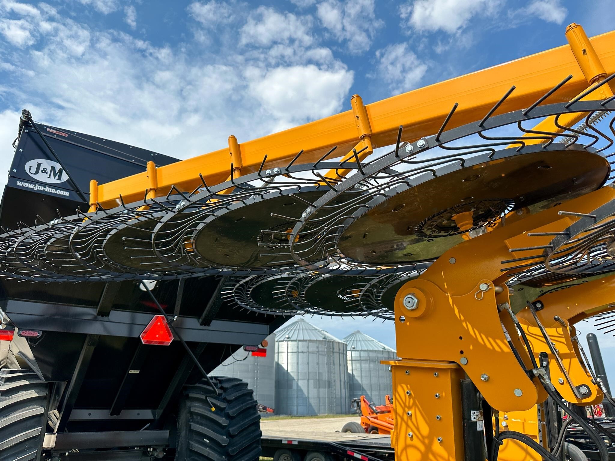 2025 Fair Mfg 1700 Rake