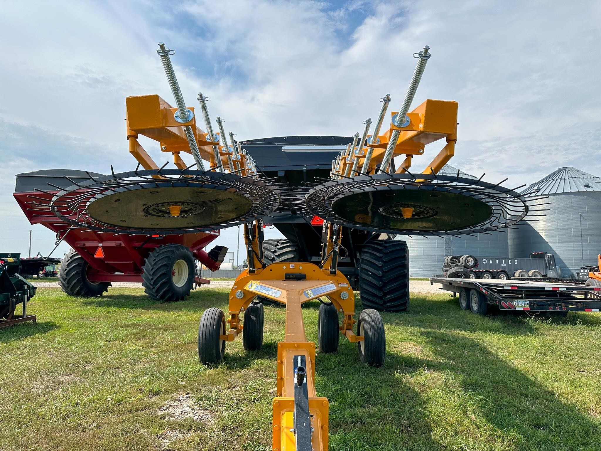 2025 Fair Mfg 1700 Rake