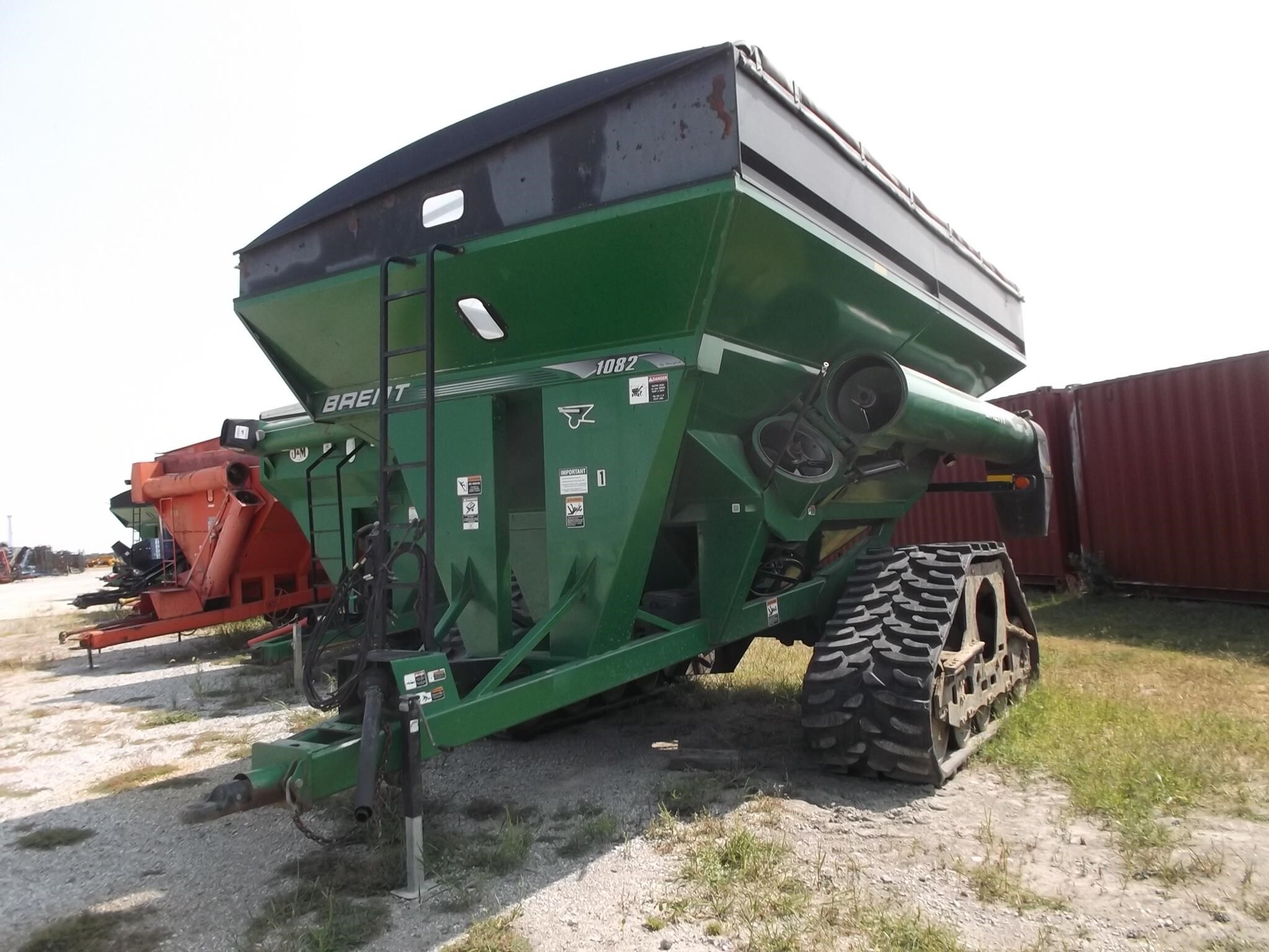 2011 Brent 1082 Grain Cart