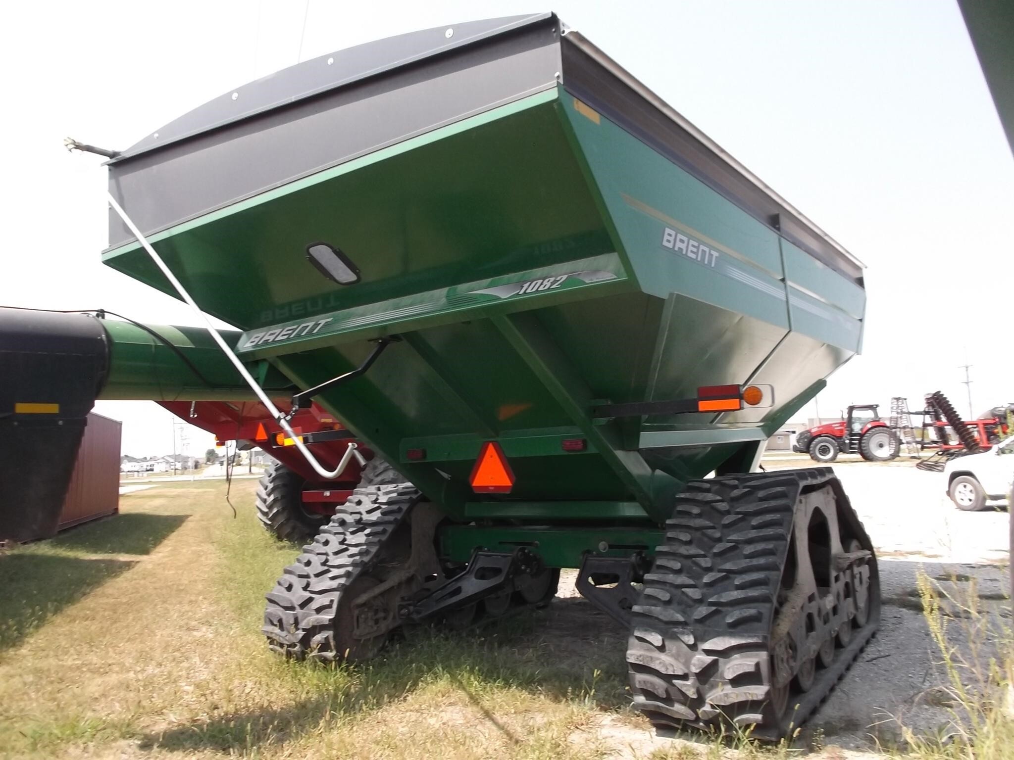2011 Brent 1082 Grain Cart