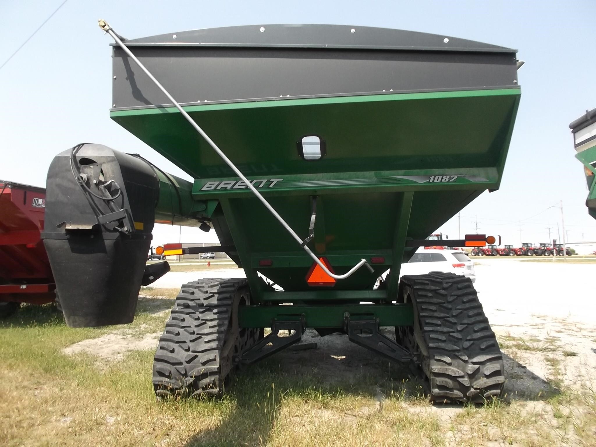 2011 Brent 1082 Grain Cart