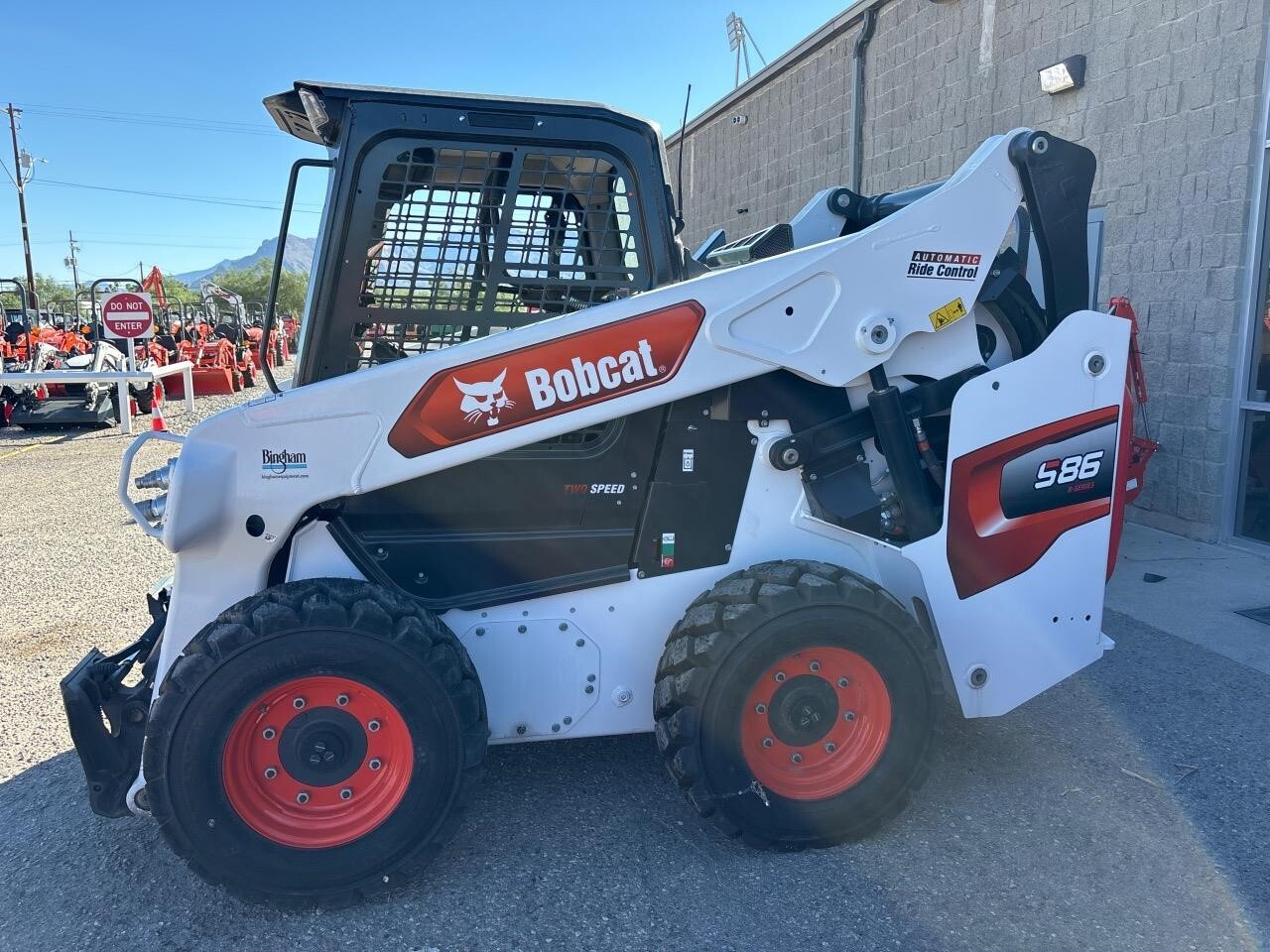 2023 Bobcat S86 Skid Steer