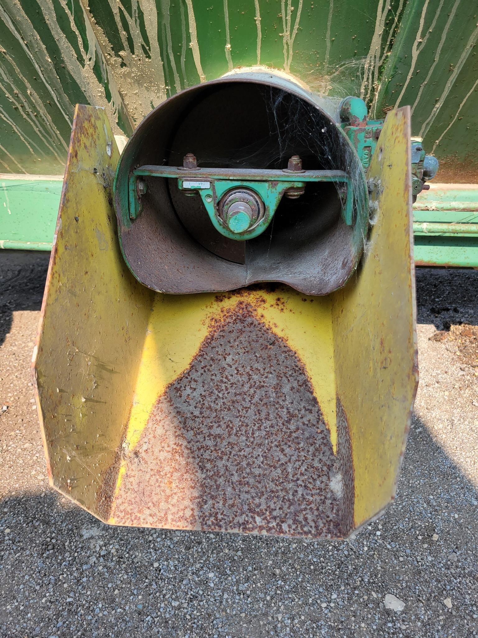  Brent 650 Gravity Wagon