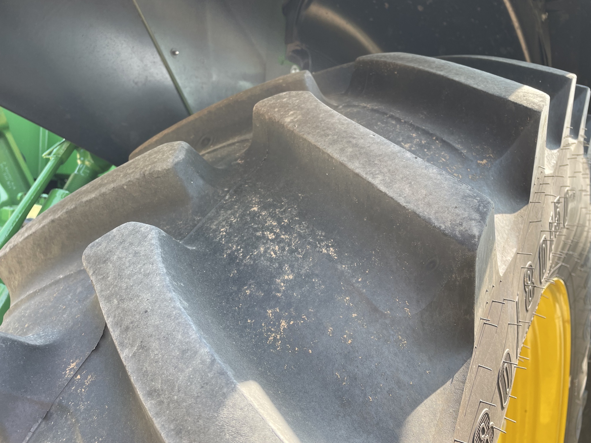 2023 John Deere 8R 370 Tractor