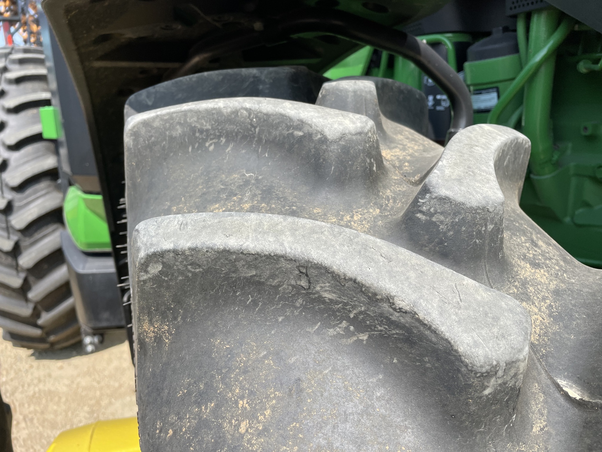 2023 John Deere 8R 370 Tractor