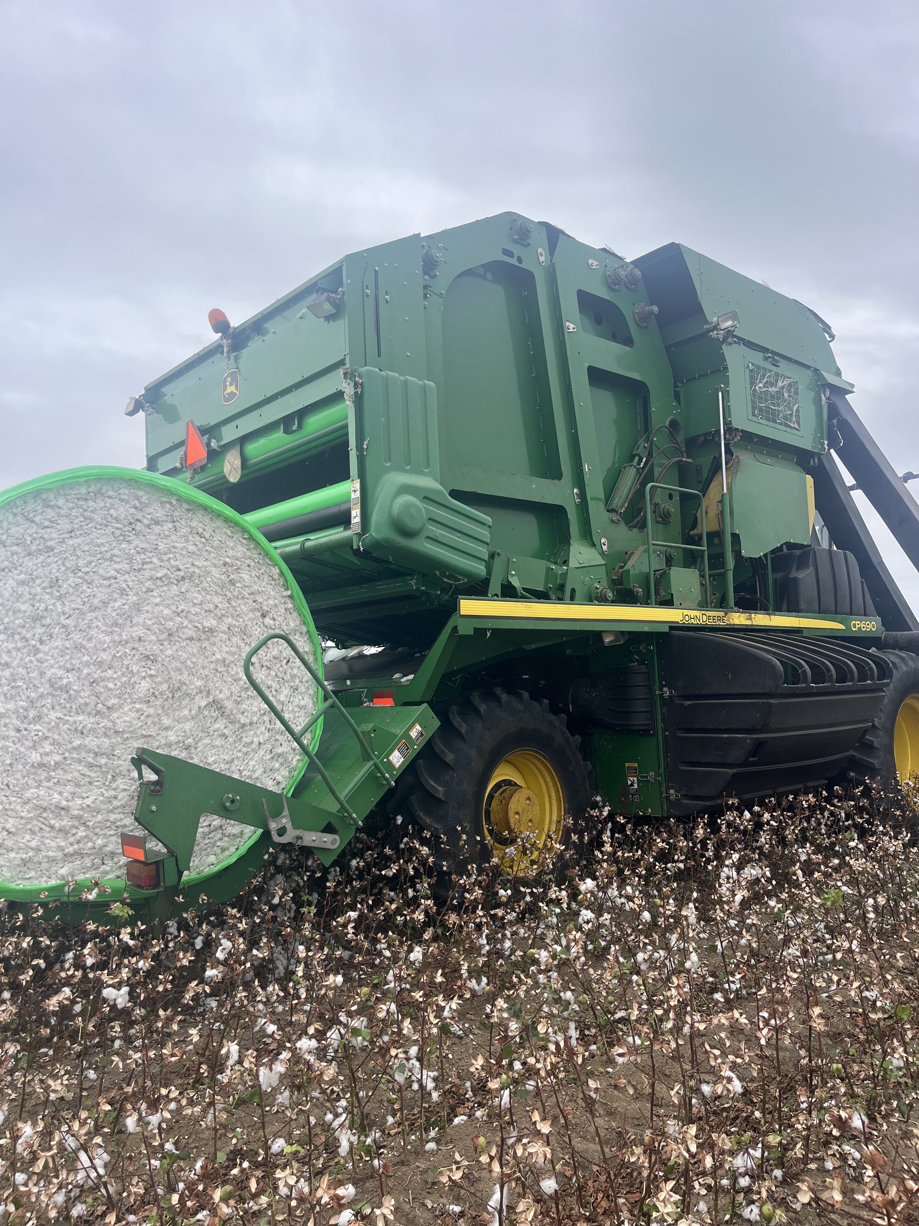 2016 John Deere CP690 Cotton Equipment