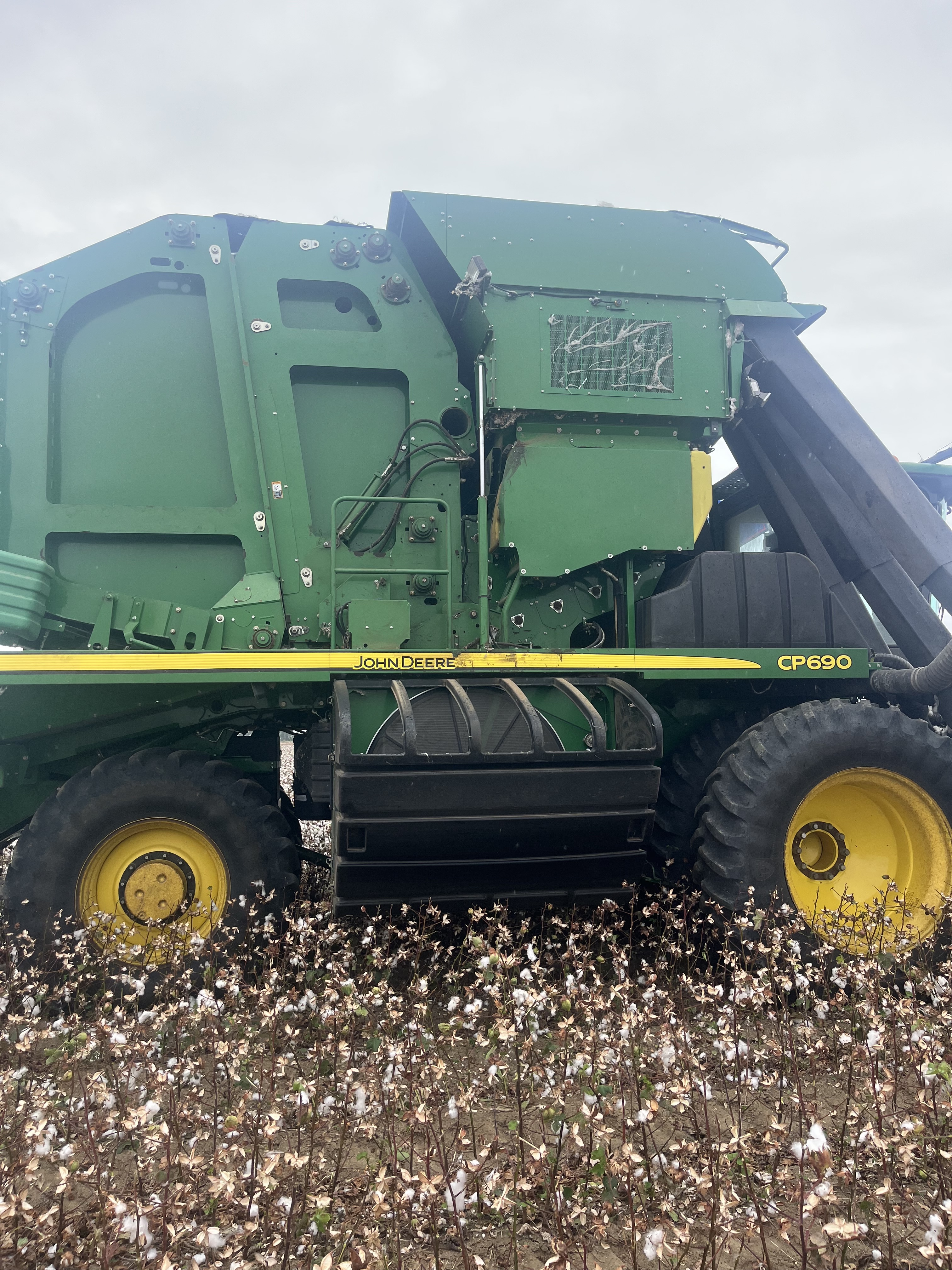 2016 John Deere CP690 Cotton Equipment