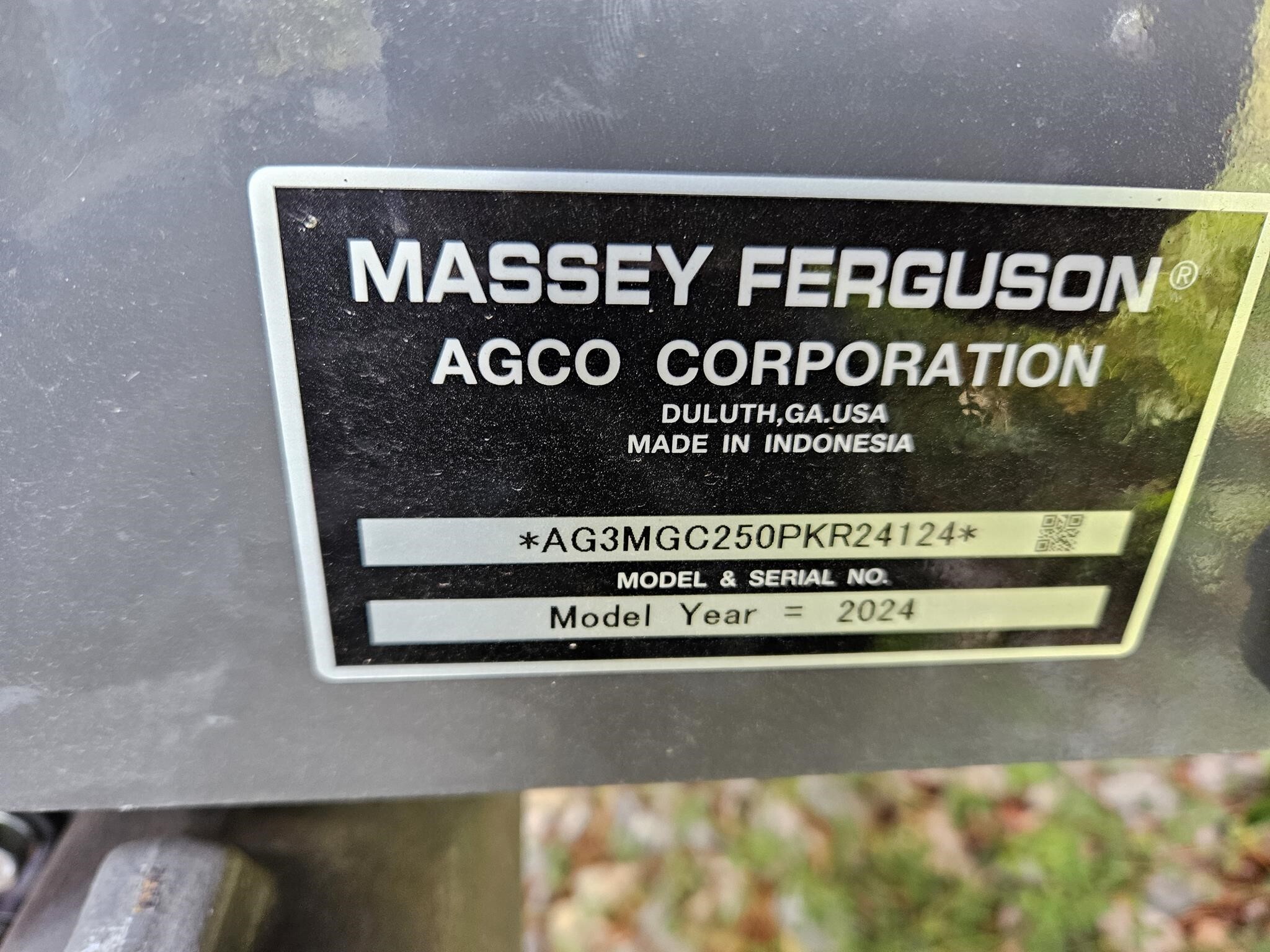 2024 Massey Ferguson GC1725M Tractor Call Machinery Pete