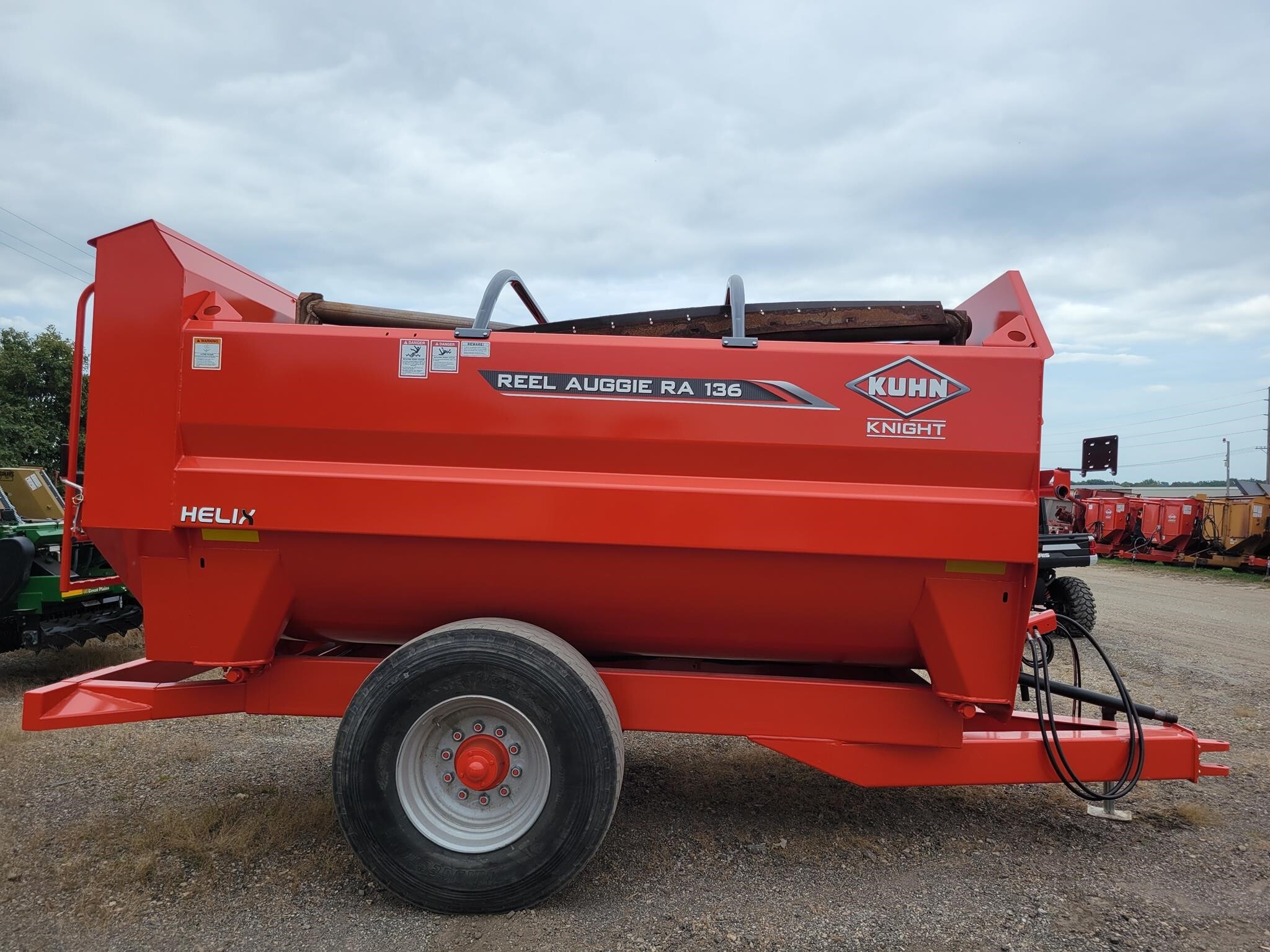 2024 Kuhn Knight RA136 Grinders and Mixer