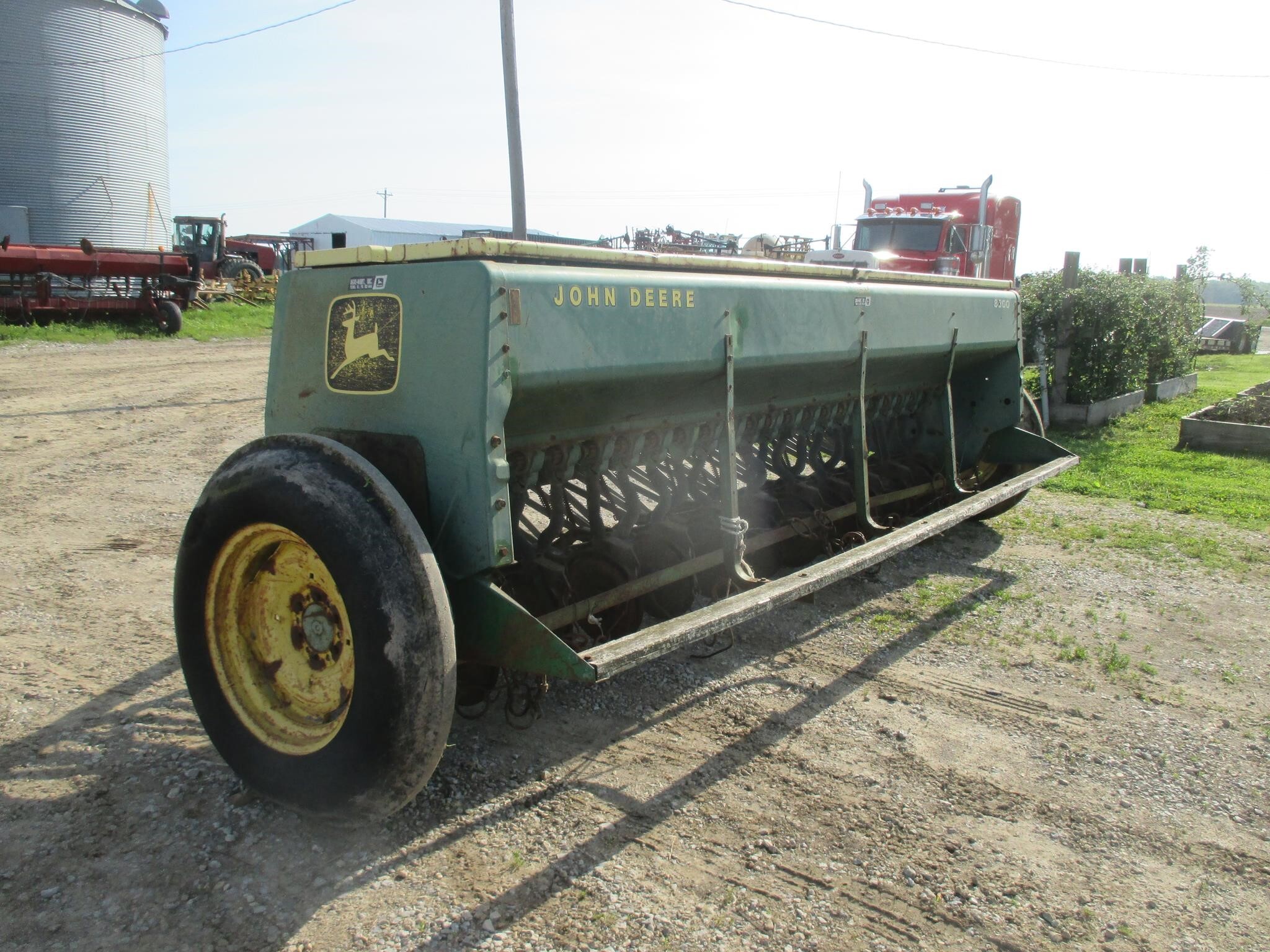  John Deere 8300 Drill