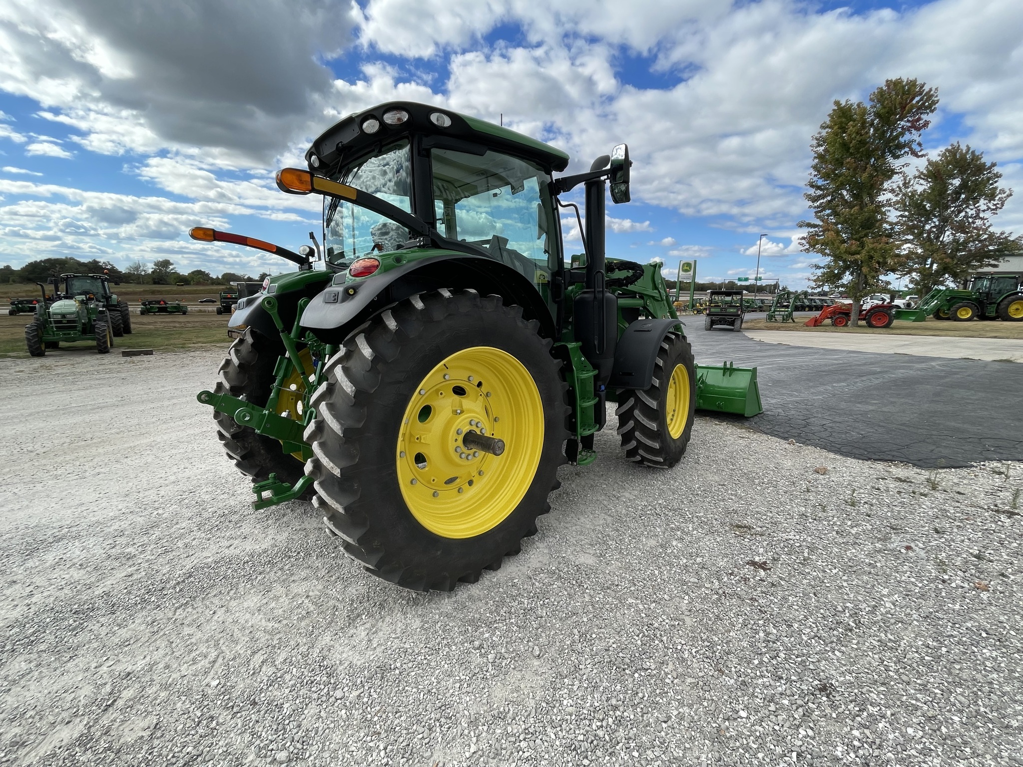 2023 John Deere 6R 175 Tractor