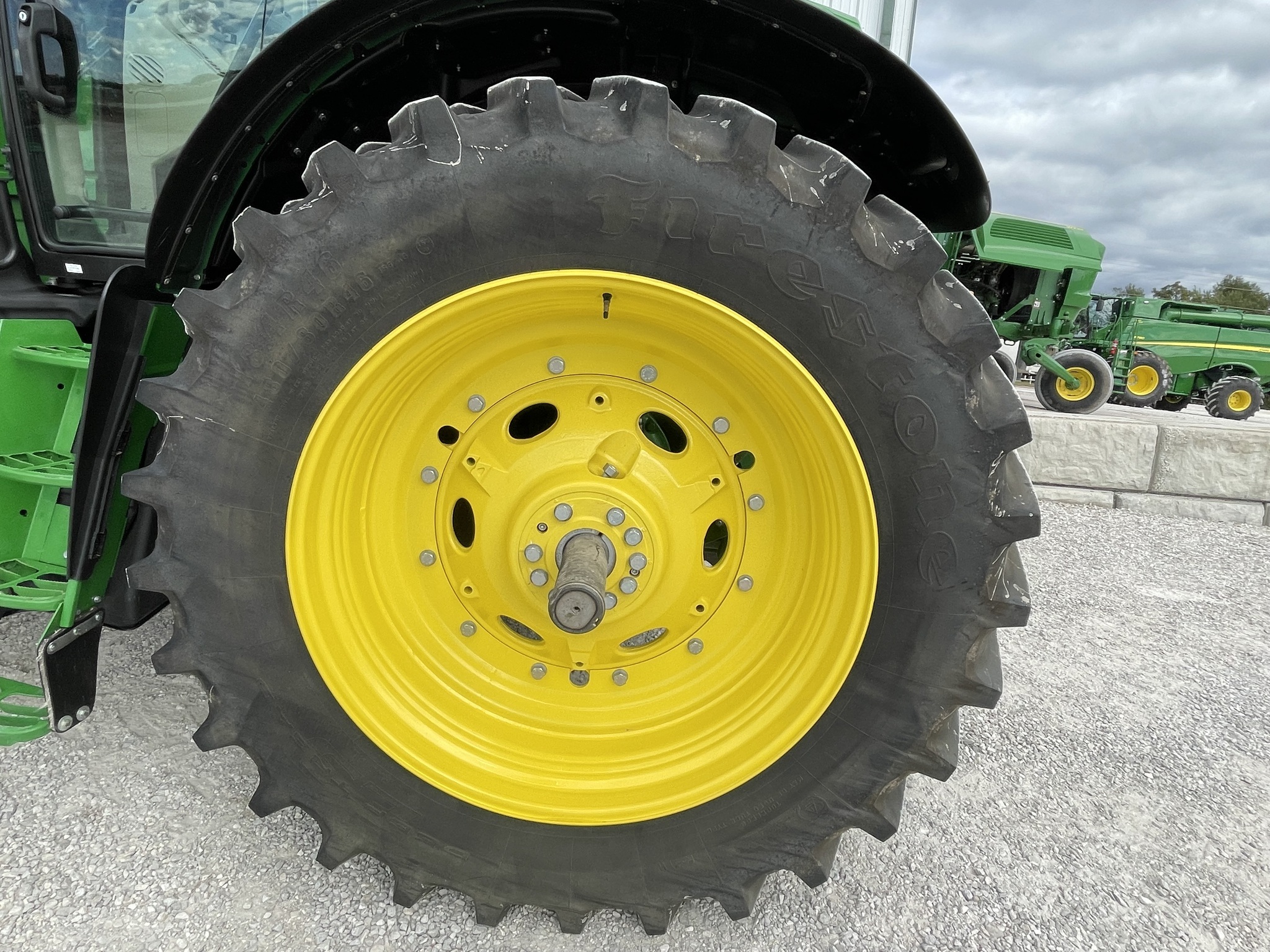 2023 John Deere 6R 175 Tractor