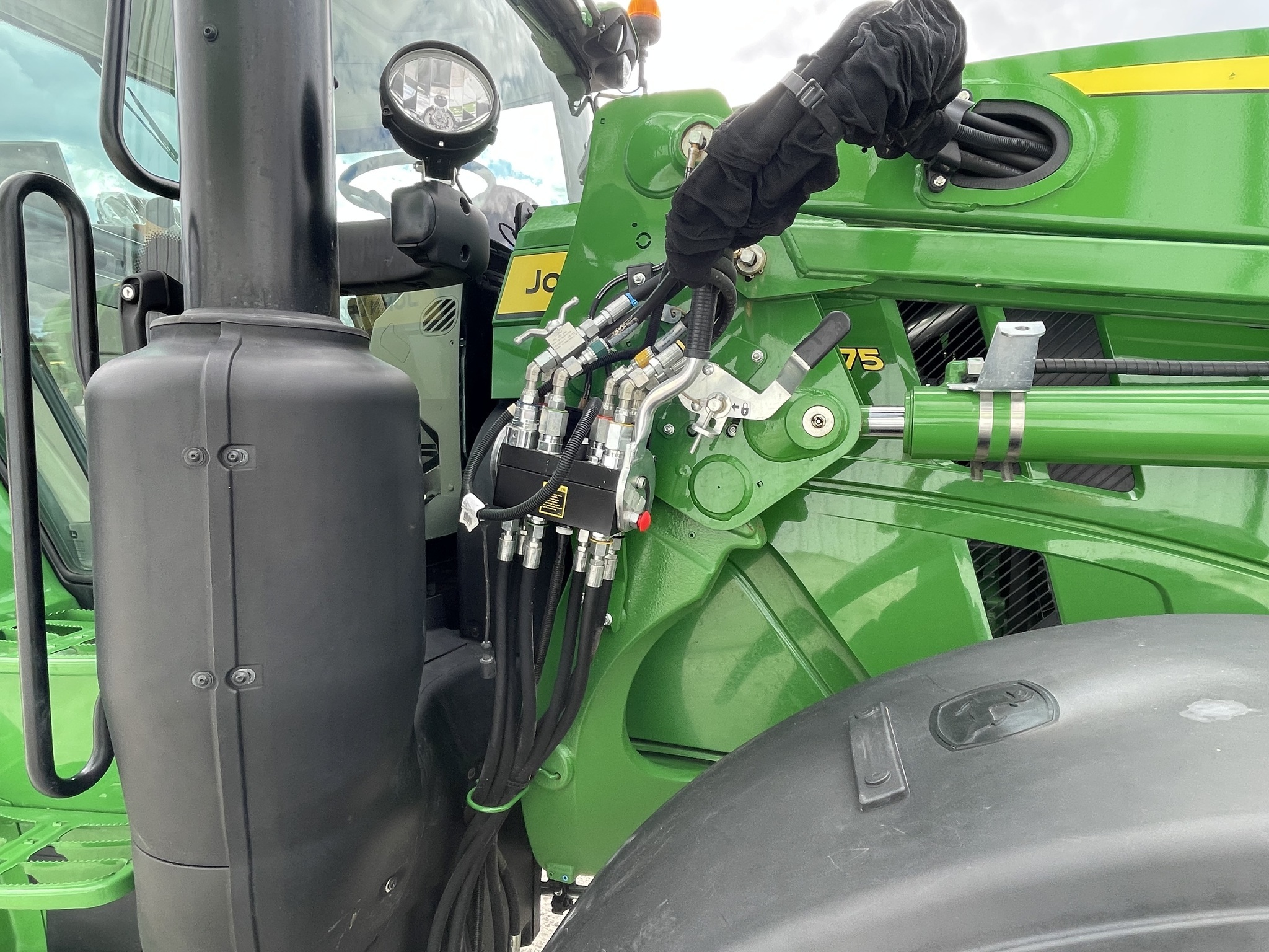 2023 John Deere 6R 175 Tractor