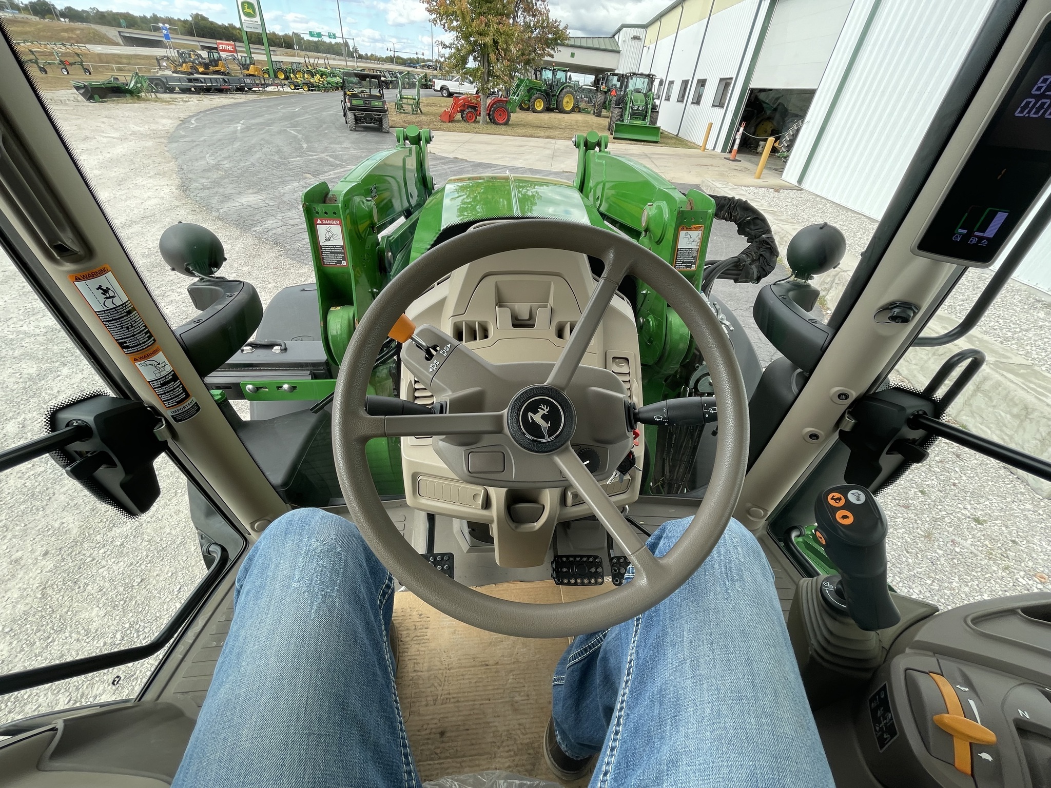 2023 John Deere 6R 175 Tractor