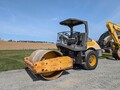 2013 Volvo SD70D Compacting and Paving