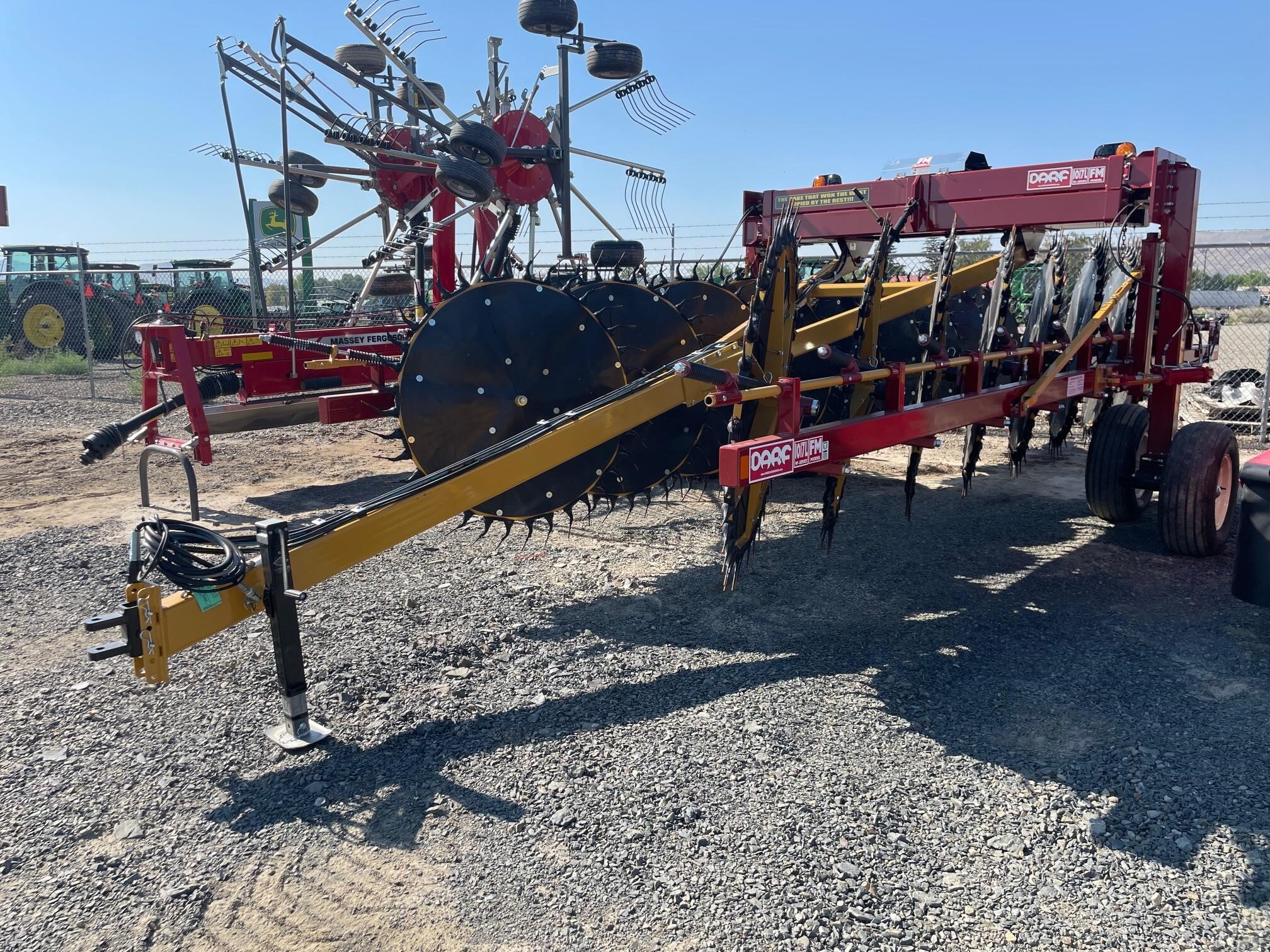 2023 Darf 1017LFMWAC Rake