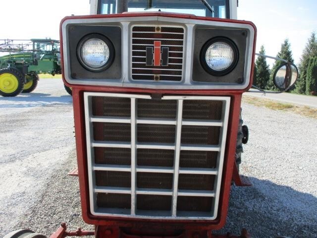 1977 International Harvester 886 Tractor