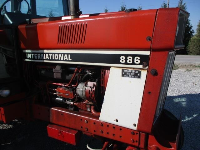 1977 International Harvester 886 Tractor