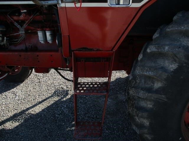 1977 International Harvester 886 Tractor
