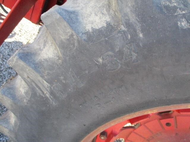 1977 International Harvester 886 Tractor