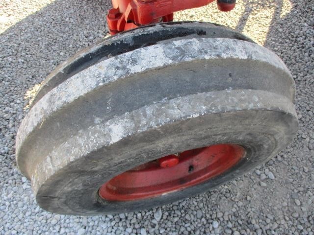 1977 International Harvester 886 Tractor