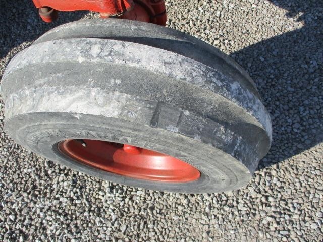 1977 International Harvester 886 Tractor