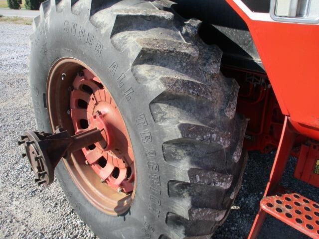 1977 International Harvester 886 Tractor